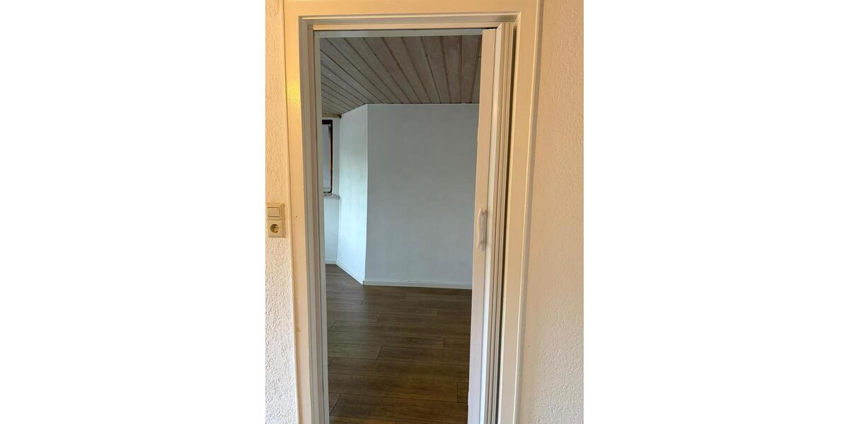 Erdgeschoßwohnung Laufenburg (Baden) - 2 Zimmer, 75 m&sup2;, 700&euro; | Angebot:26423416