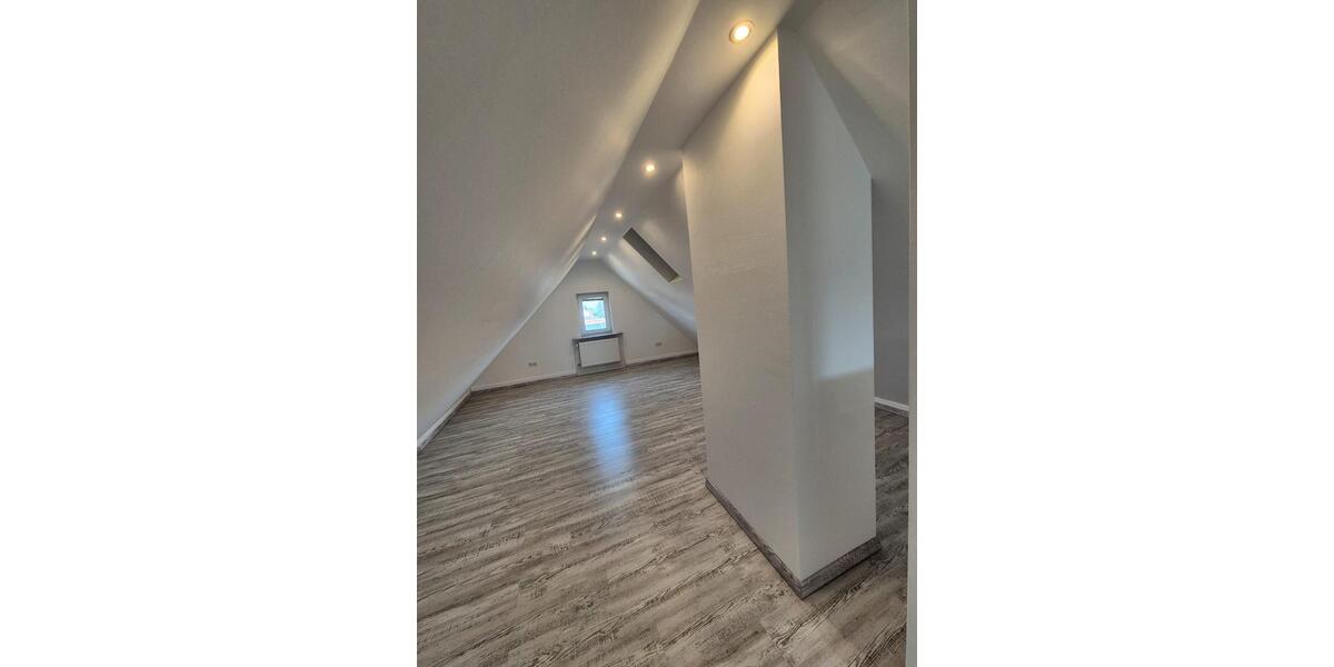 Maisonettenwohnung Gernsheim - 2 Zimmer, 90 m&sup2;, 980&euro; | Angebot:26148651