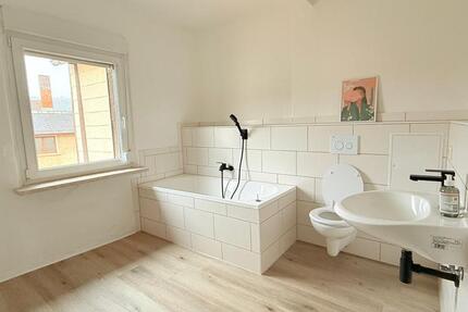 Haus Weida - 4 Zimmer, 135 m&sup2;, 890&euro; | Angebot:25085215