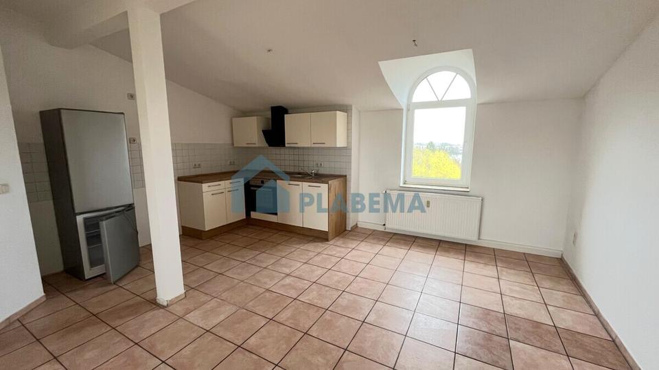 Dachgeschoßwohnung Schwerin - 4 Zimmer, 105 m&sup2;, 1.470&euro; | Angebot:26645278