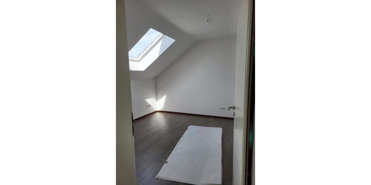Dachgeschoßwohnung Worms Westliche Vororte - 3 Zimmer, 82 m&sup2;, 1.200&euro; | Angebot:26669818