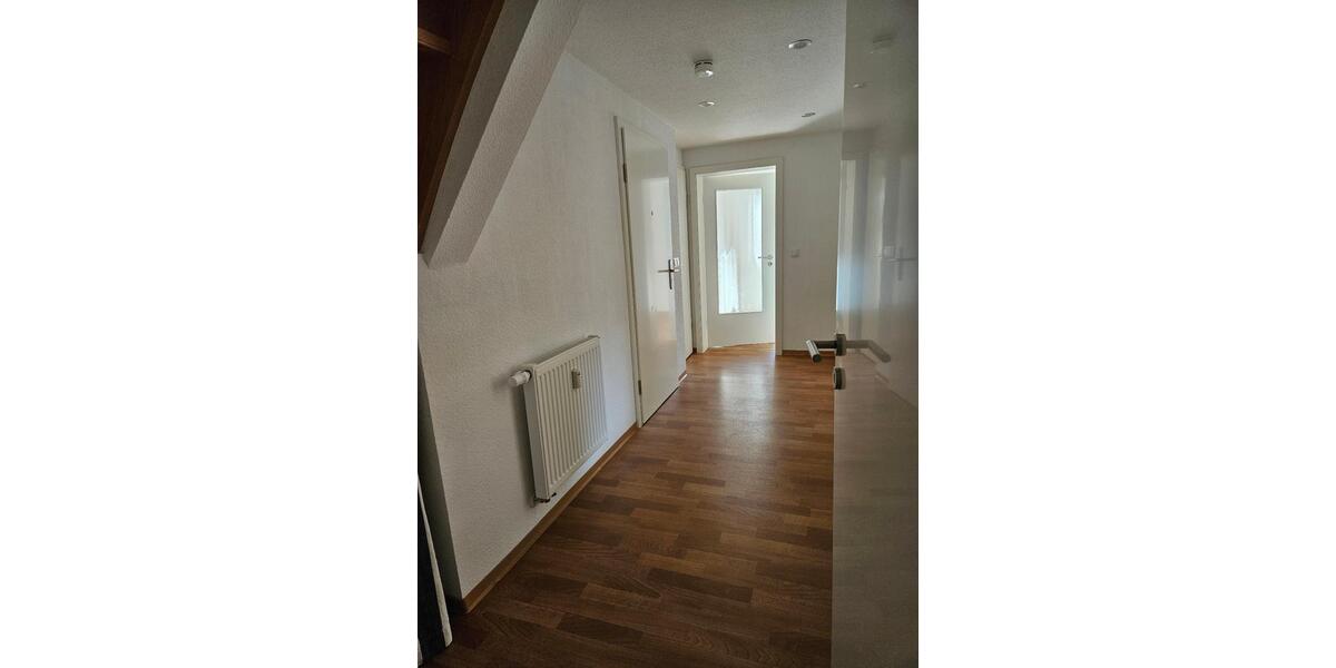 Dachgeschoßwohnung Raschau-Markersbach Markersbach - 3 Zimmer, 55 m&sup2;, 356&euro; | Angebot:26620097