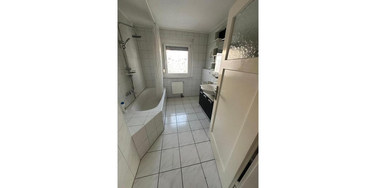 Erdgeschoßwohnung Gäufelden - 3 Zimmer, 76 m&sup2;, 1.100&euro; | Angebot:24817769