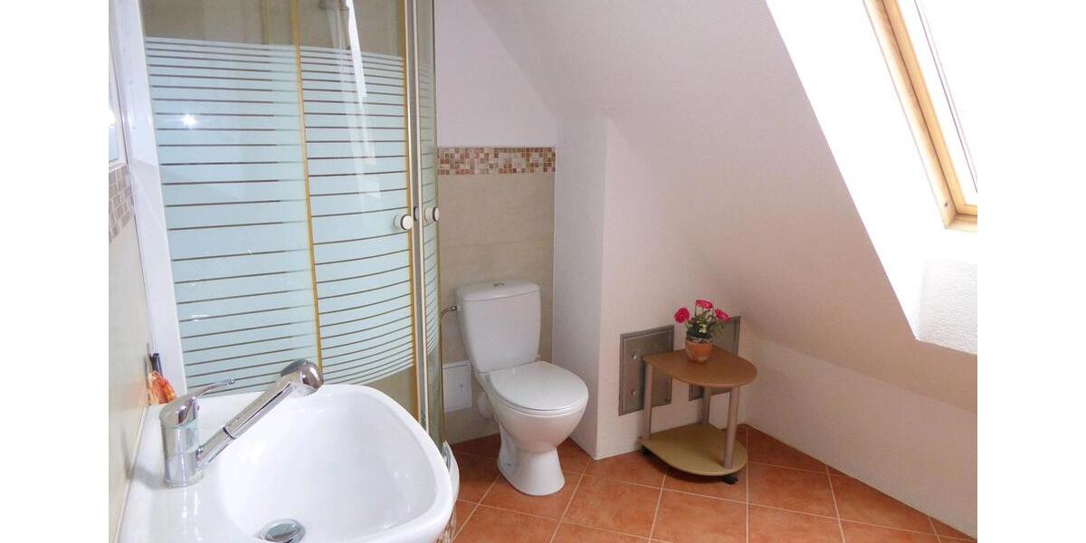 Wohnen auf Zeit Esslingen am Neckar Oberesslingen - 7 Zimmer, 240 m&sup2;, 590&euro; | Angebot:24660798