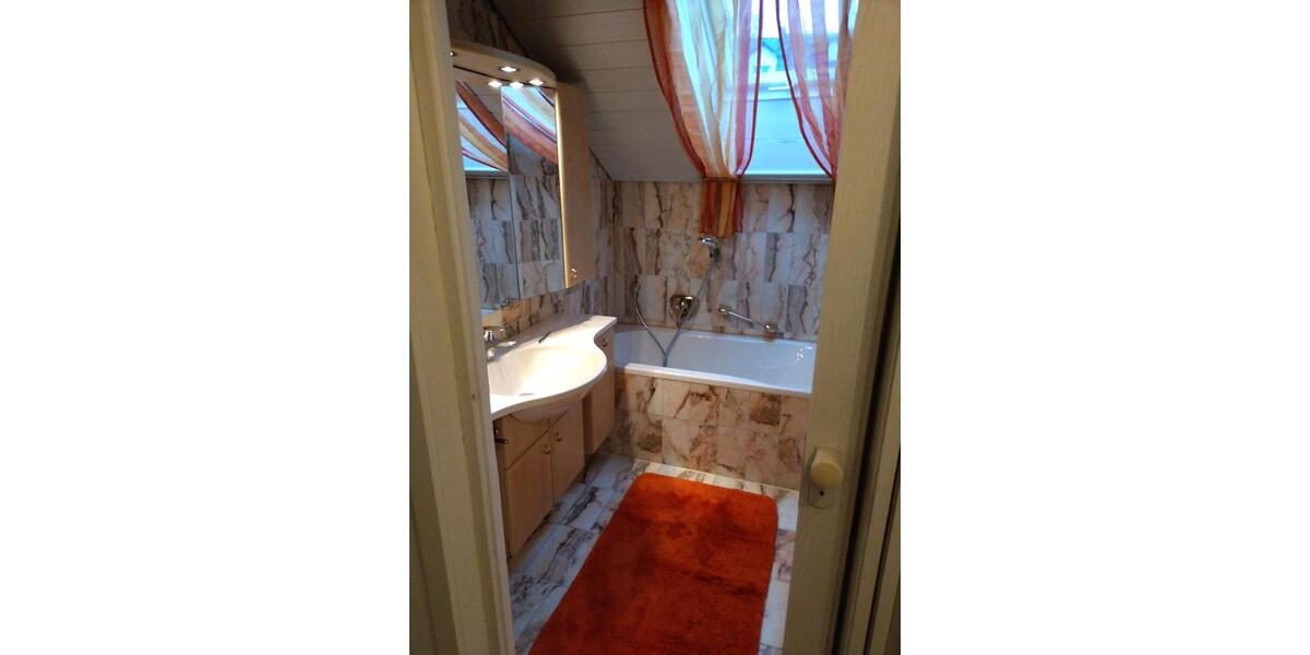 Dachgeschoßwohnung Winnenden - 2.5 Zimmer, 73 m&sup2;, 1.000&euro; | Angebot:25173145