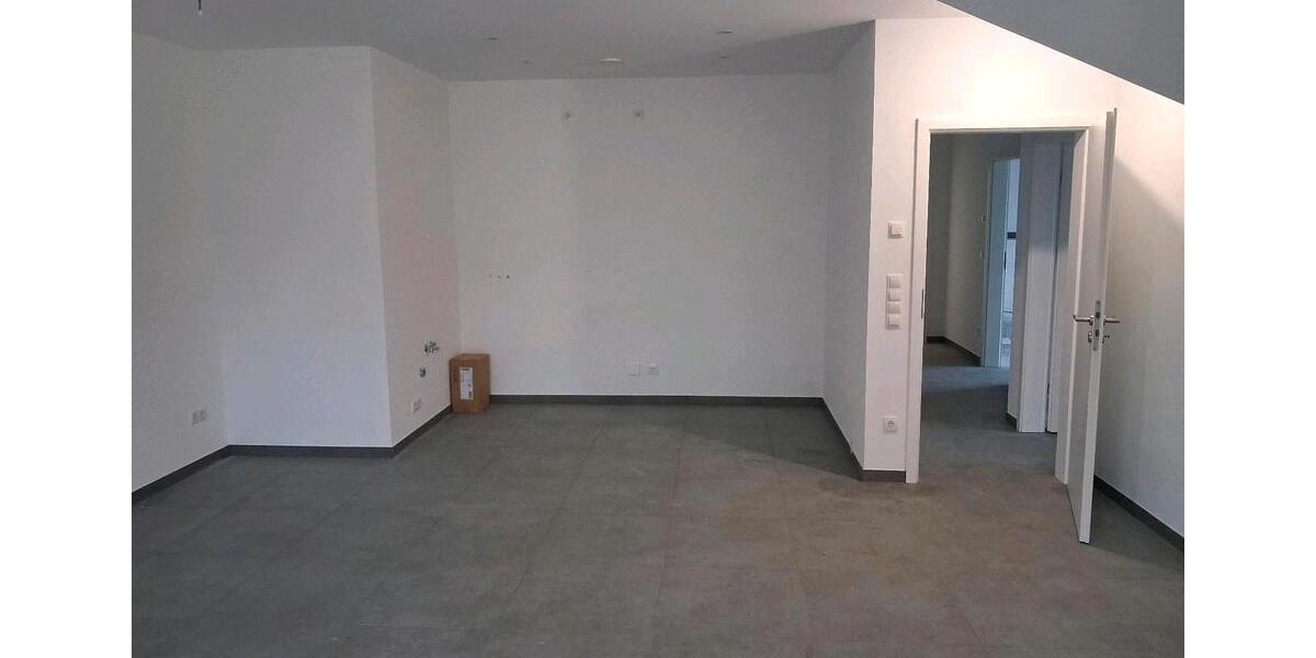 Dachgeschoßwohnung Bassum - 3 Zimmer, 85 m&sup2;, 950&euro; | Angebot:25937227