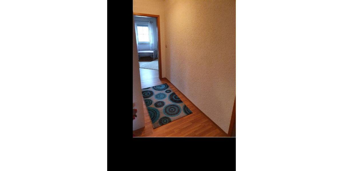 Dachgeschoßwohnung Ebensfeld - 2.5 Zimmer, 70 m&sup2;, 490&euro; | Angebot:26253186