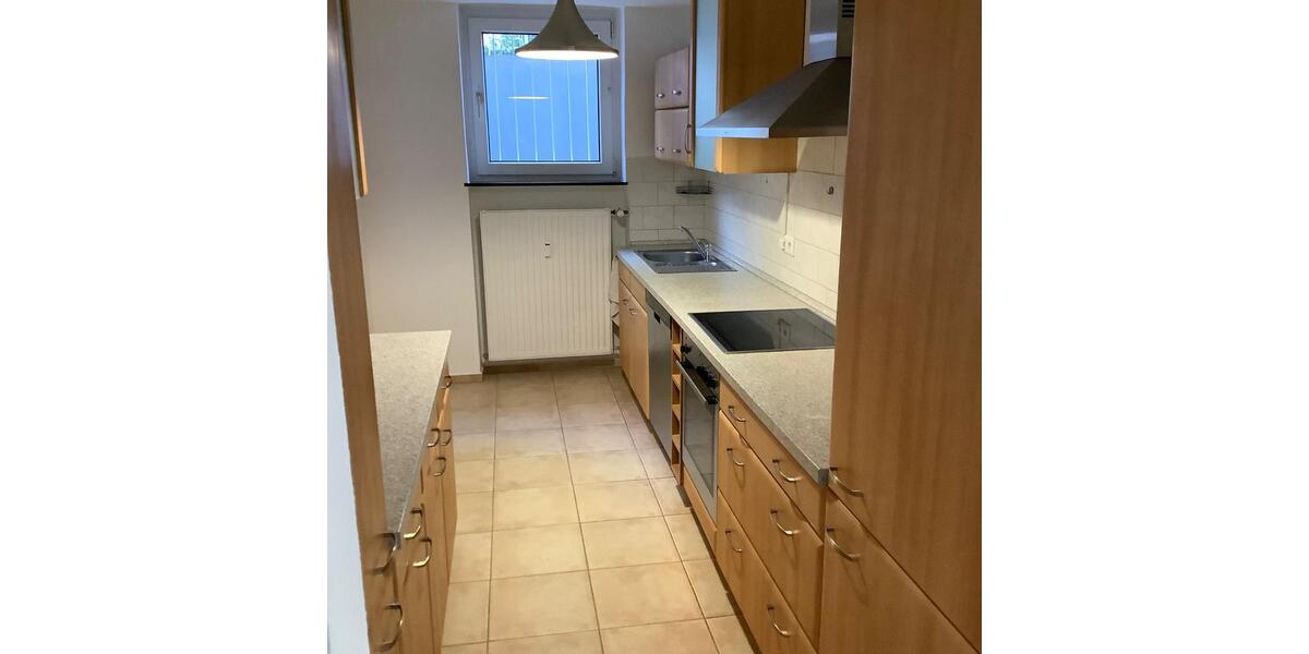 Gepflegte, helle 3 Zimmer WHG, 95qm, Soutterain in Eschborn-Ndh 3 zimmer