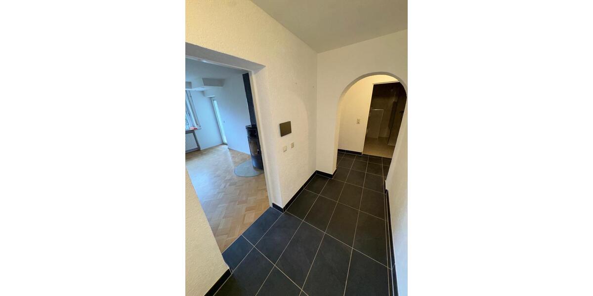 Etagenwohnung Hungen - 3 Zimmer, 104 m&sup2;, 836&euro; | Angebot:26705420