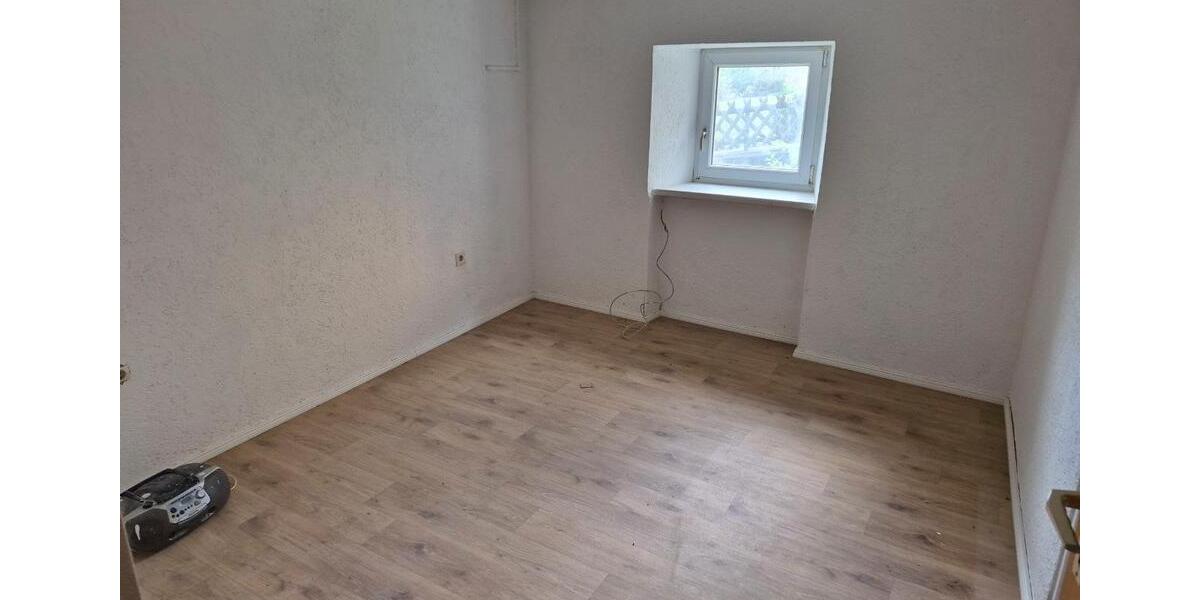 Erdgeschoßwohnung Bayerisch Eisenstein - 3 Zimmer, 52 m&sup2;, 430&euro; | Angebot:26491295