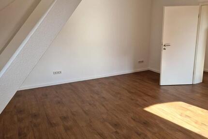 Schöne, renovierte 2 ZKB Wohnung (32) zentral in Bückeburg 2 zimmer