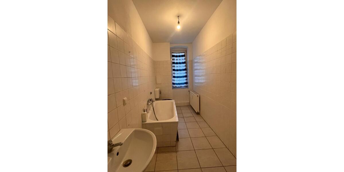 Charmante 4-Raum-Wohnung mit Balkon in Weißenfels 4 zimmer