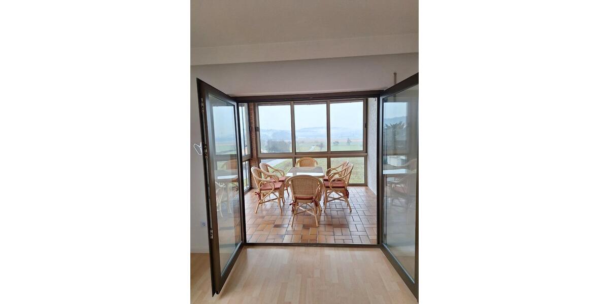 Etagenwohnung Solms - 3.5 Zimmer, 125 m&sup2;, 1.100&euro; | Angebot:26194633