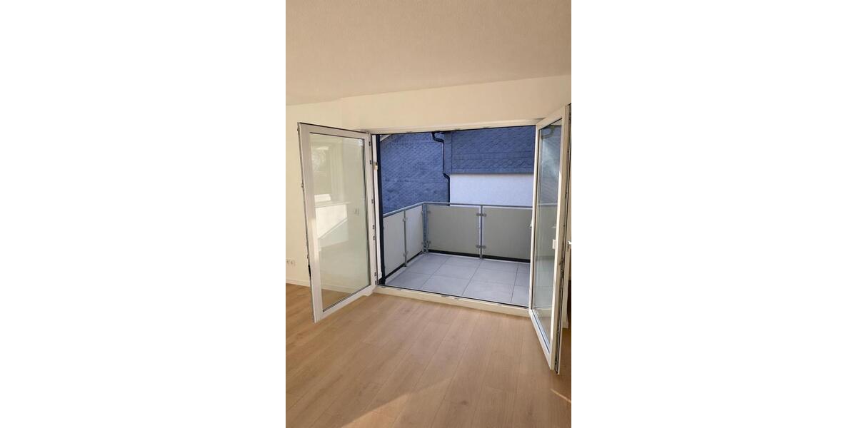 Erdgeschoßwohnung Gummersbach - 3 Zimmer, 95 m&sup2;, 995&euro; | Angebot:25164064