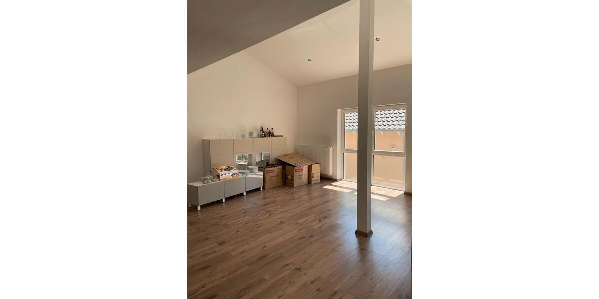 Maisonettenwohnung Dahn - 5 Zimmer, 130 m&sup2;, 1.200&euro; | Angebot:26135752