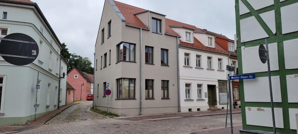 Dachgeschoßwohnung Malchin - 2 Zimmer, 49 m&sup2;, 495&euro; | Angebot:24751593