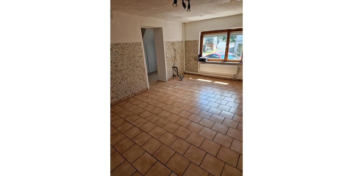 Erdgeschoßwohnung Selters (Westerwald) - 2.5 Zimmer, 80 m&sup2;, 600&euro; | Angebot:26042119