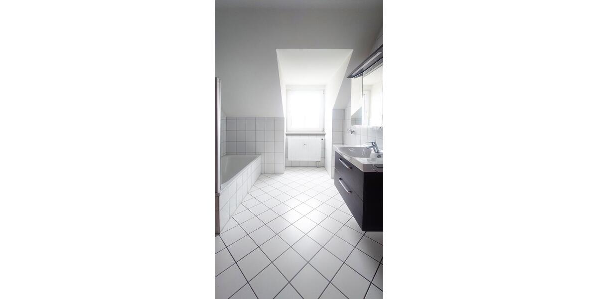 Dachgeschoßwohnung Bogen - 2 Zimmer, 57 m&sup2;, 600&euro; | Angebot:26261914