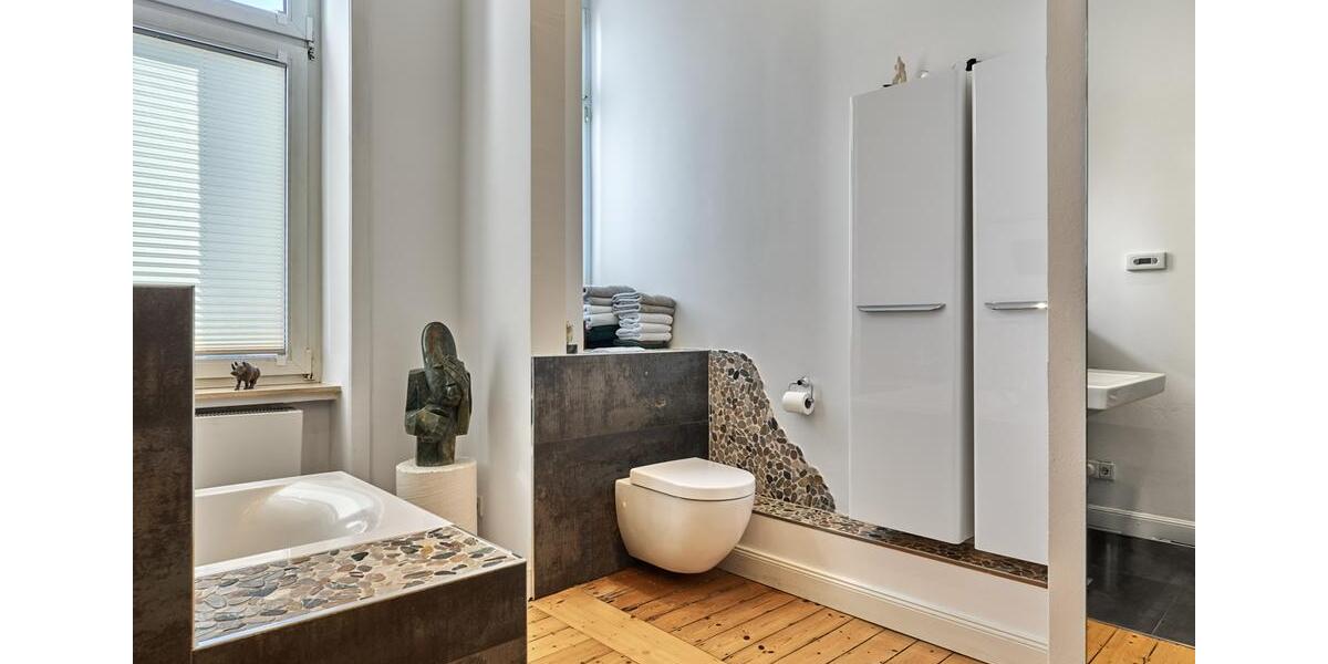 Etagenwohnung Wiesbaden Südost - 4 Zimmer, 126 m&sup2;, 1.800&euro; | Angebot:26705830