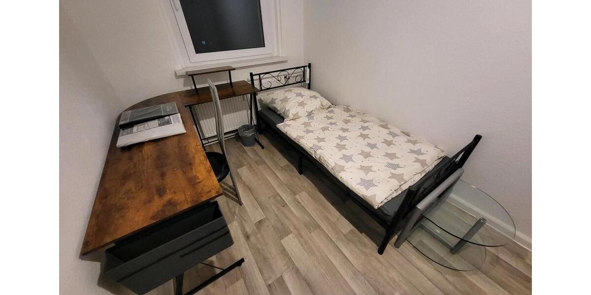 Wohnen auf Zeit Brandenburg an der Havel Görden - 4 Zimmer, 69 m&sup2;, 300&euro; | Angebot:26041852