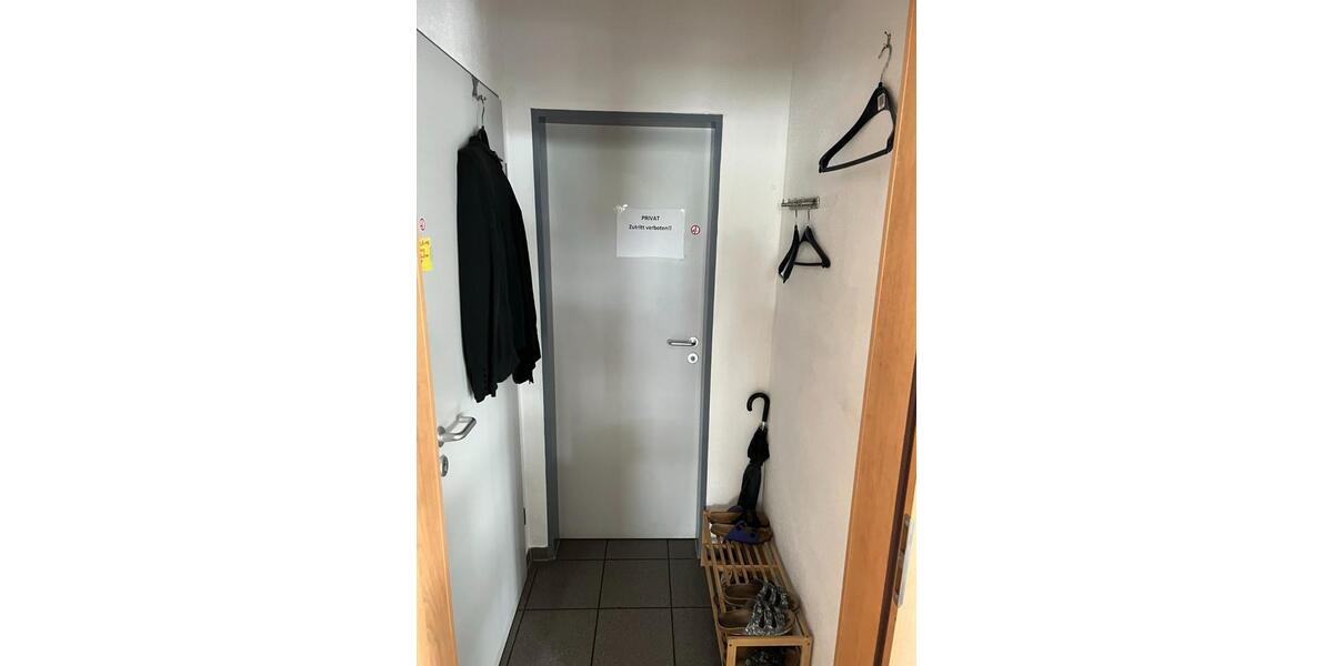 Top-Lage: Gewerbefläche für Laden des täglichen Bedarfs zimmer