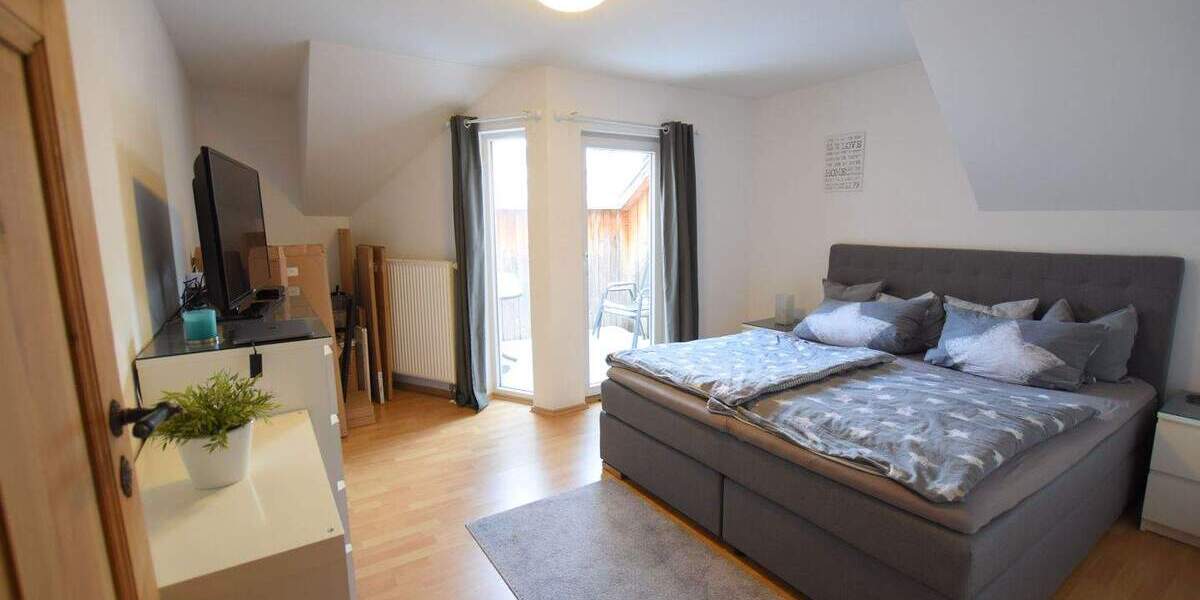 Etagenwohnung Coburg - 4 Zimmer, 112 m&sup2;, 890&euro; | Angebot:25916724