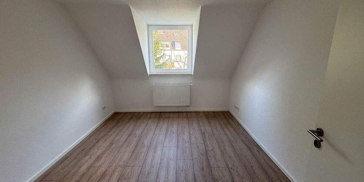 Etagenwohnung Düsseldorf Hassels - 2 Zimmer, 49 m&sup2;, 646&euro; | Angebot:25166485