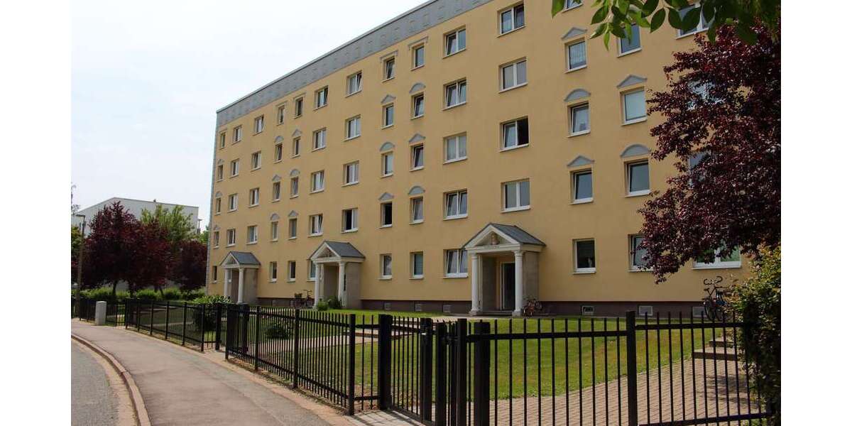 Etagenwohnung Leinefelde - 4 Zimmer, 74 m&sup2;, 520&euro; | Angebot:25796305