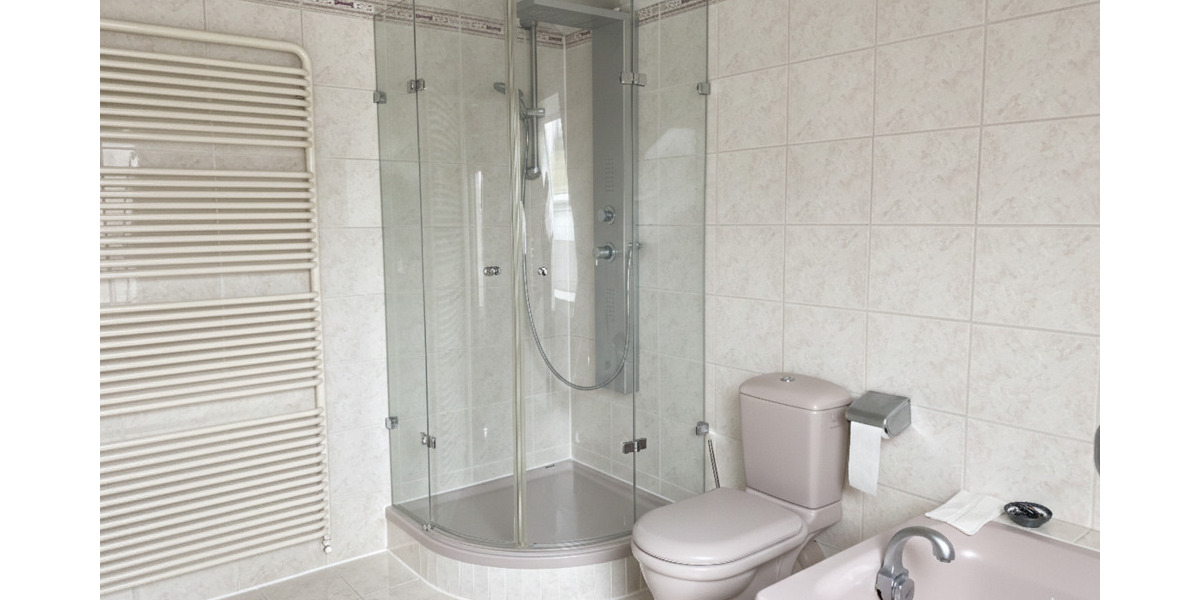 Einfamilienhaus Höringen - 6 Zimmer, 265 m&sup2;, 1.800&euro; | Angebot:25846214