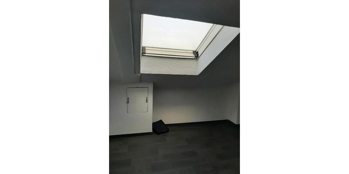 Dachgeschoßwohnung Langenselbold - 1 Zimmer, 25 m&sup2;, 470&euro; | Angebot:24851844