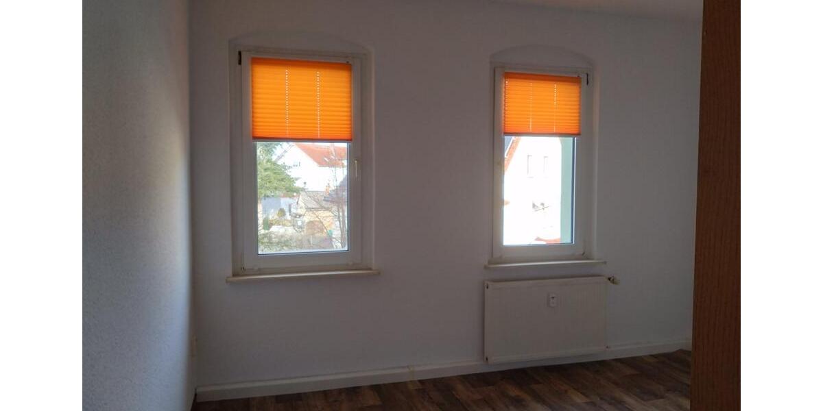 Etagenwohnung Weida - 3 Zimmer, 51 m&sup2;, 310&euro; | Angebot:26586314