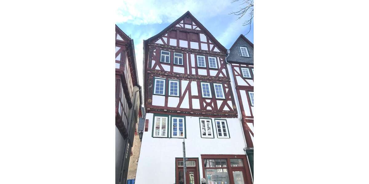Einfamilienhaus Herborn Kernstadt - 4 Zimmer, 130 m&sup2;, 950&euro; | Angebot:27031136