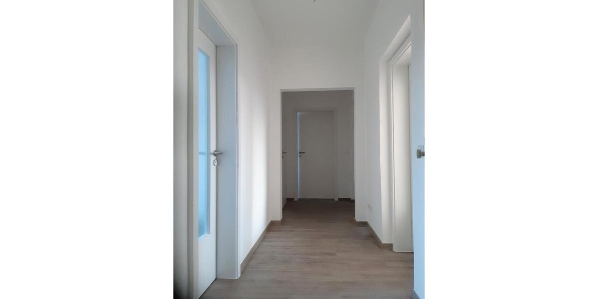 Dachgeschoßwohnung Löbau - 3 Zimmer, 67 m&sup2;, 395&euro; | Angebot:21915250