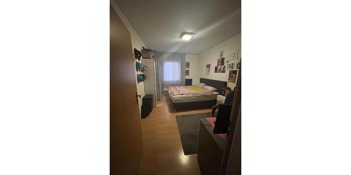 Etagenwohnung Dortmund Mengede - 4 Zimmer, 135 m&sup2;, 1.100&euro; | Angebot:26270992