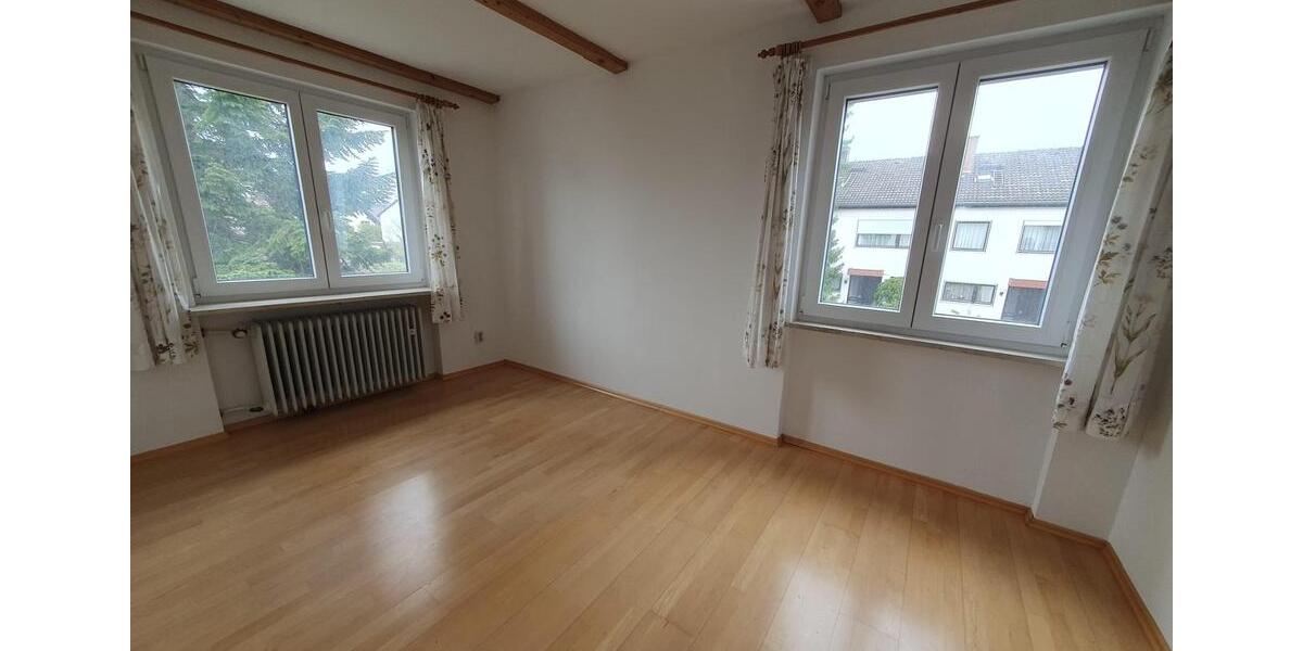 Einfamilienhaus Gilching - 6 Zimmer, 160 m&sup2;, 2.750&euro; | Angebot:25258340