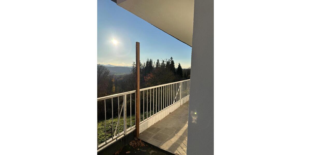 Erdgeschoßwohnung Hennef (Sieg) - 3 Zimmer, 150 m&sup2;, 1.350&euro; | Angebot:23187597