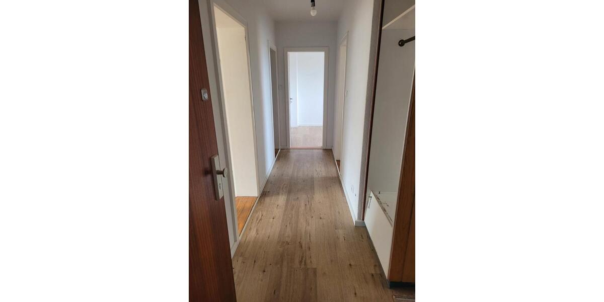 Etagenwohnung Büdelsdorf - 3 Zimmer, 70 m&sup2;, 720&euro; | Angebot:26563309
