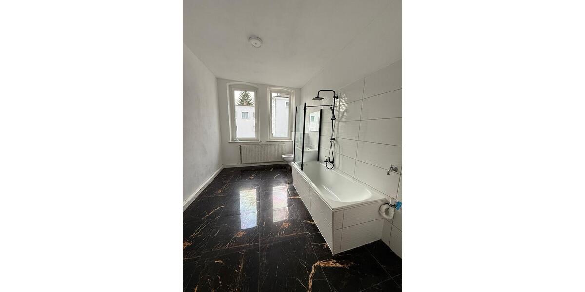 Etagenwohnung Hof Altstadt - 3 Zimmer, 90 m&sup2;, 650&euro; | Angebot:26614908