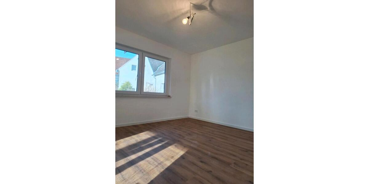 Große lichtdurchflutete Mietwohnung 4 zimmer