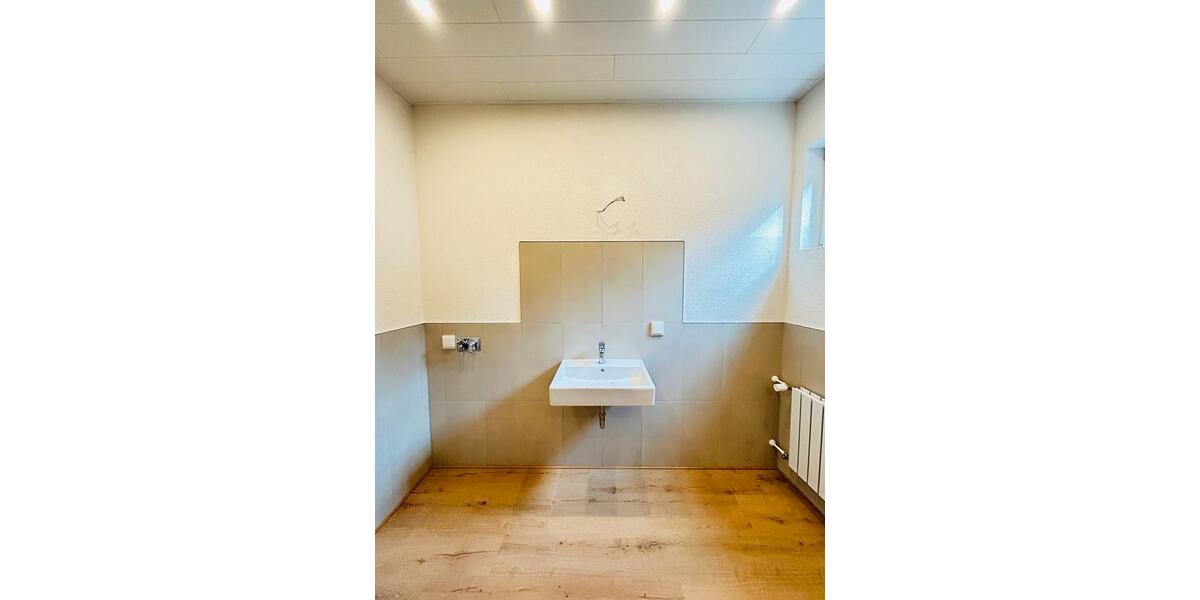 Etagenwohnung Netphen - 5 Zimmer, 110 m&sup2;, 1.150&euro; | Angebot:26496109