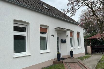 Wohnen auf Zeit Schortens - 6 Zimmer, 180 m&sup2;, 150&euro; | Angebot:26119359