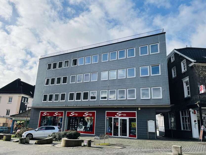 Wohnung zum Mieten in Gummersbach 1.055 € 114 m² 4 zimmer