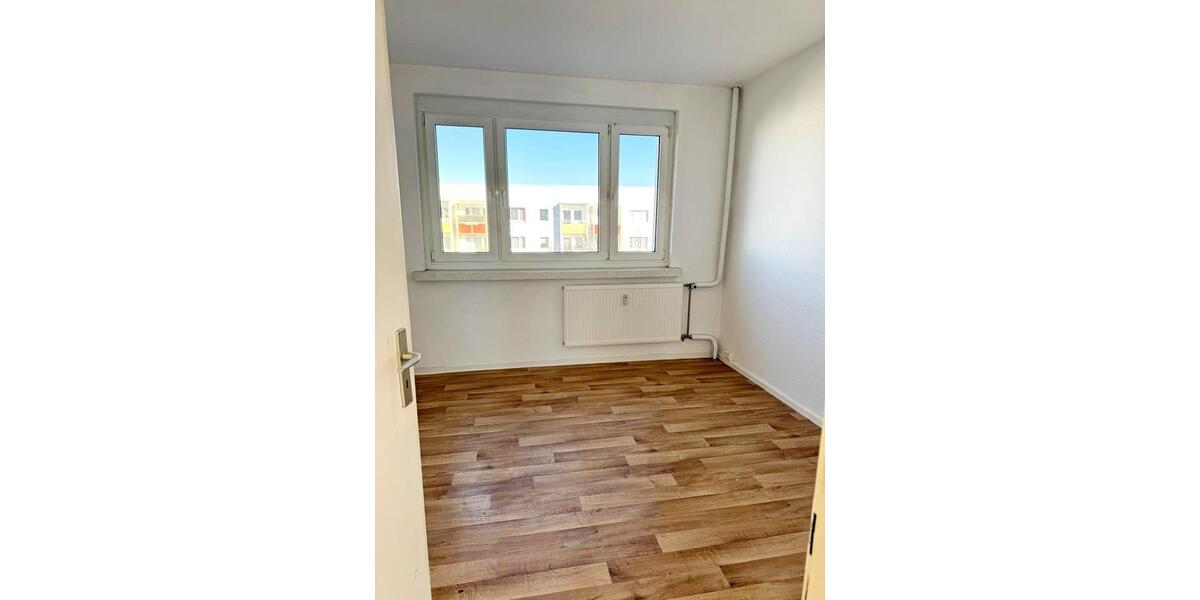 Etagenwohnung Borna - 3 Zimmer, 59 m&sup2;, 256&euro; | Angebot:19904386