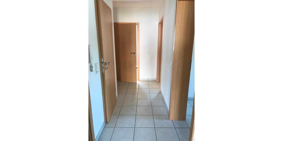 Erdgeschoßwohnung Pracht - 3 Zimmer, 80 m&sup2;, 920&euro; | Angebot:25823383