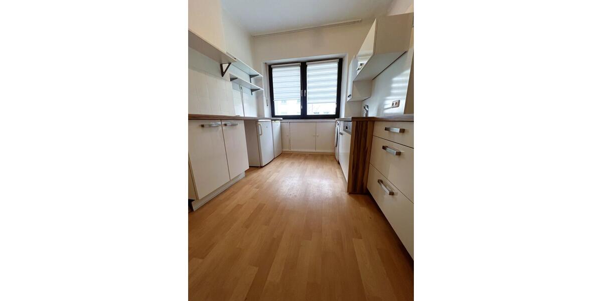 Etagenwohnung Straubing - 3 Zimmer, 81 m&sup2;, 795&euro; | Angebot:26688957