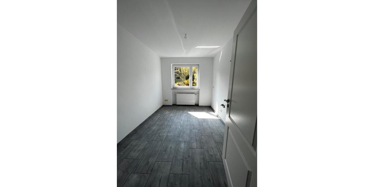 Etagenwohnung Olpe - 5 Zimmer, 120 m&sup2;, 800&euro; | Angebot:24857734