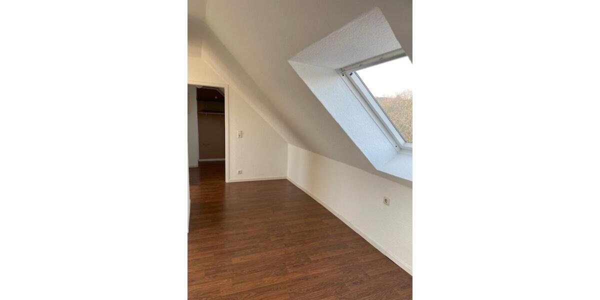 Dachgeschoßwohnung Wuppertal Brill - 1 Zimmer, 75 m&sup2;, 525&euro; | Angebot:24780684