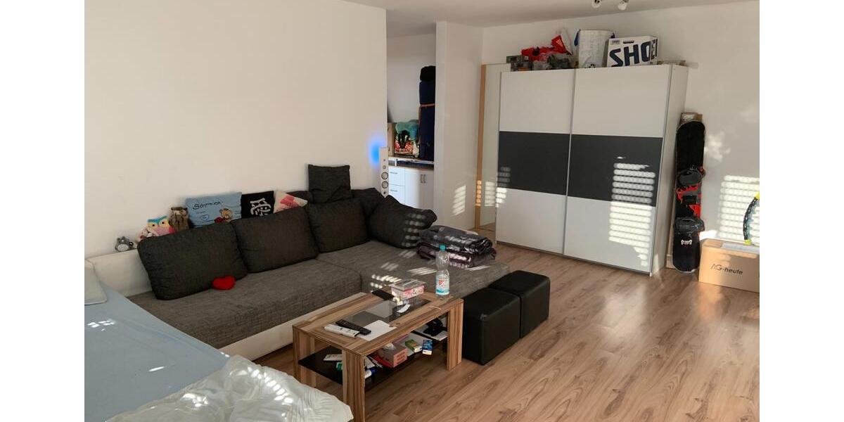 2‑Zi. Stadtwohnung mit Balkon – derzeit in Renovierung 2 zimmer