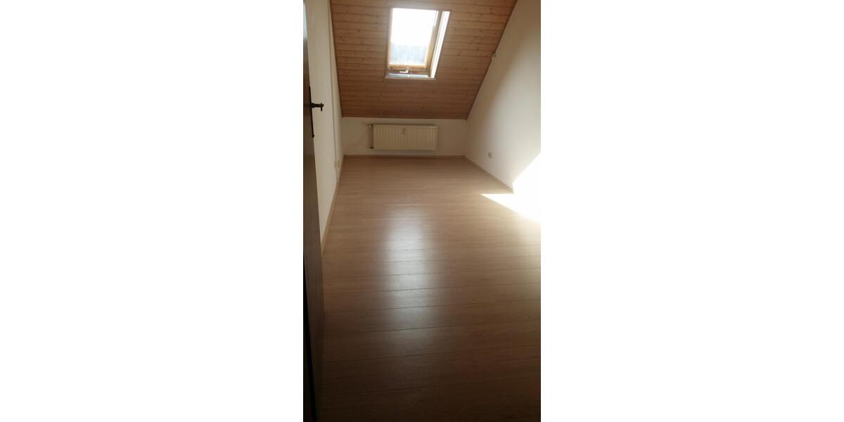 Dachgeschoßwohnung Weismain - 5 Zimmer, 110 m&sup2;, 900&euro; | Angebot:26252381