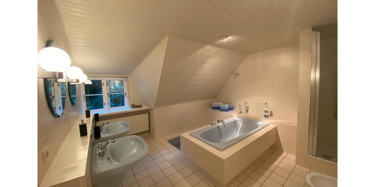 Etagenwohnung Risum-Lindholm Lindholm - 3 Zimmer, 121 m&sup2;, 1.350&euro; | Angebot:26338054